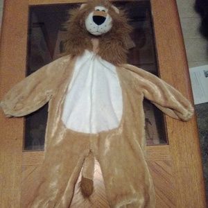 Playful plush lion costume/pajamas 12-18 months